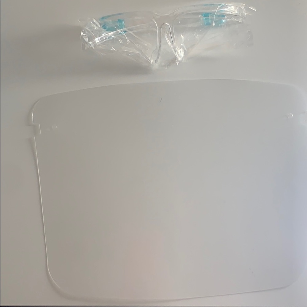 10 Anti fog  faceshield. Easy to install